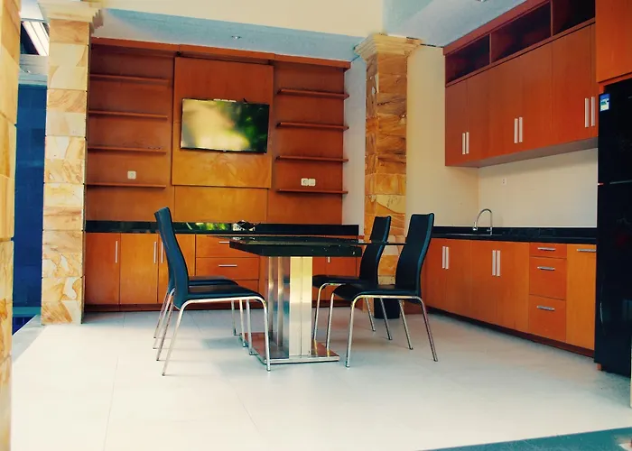 Kori Maharani Hotel *